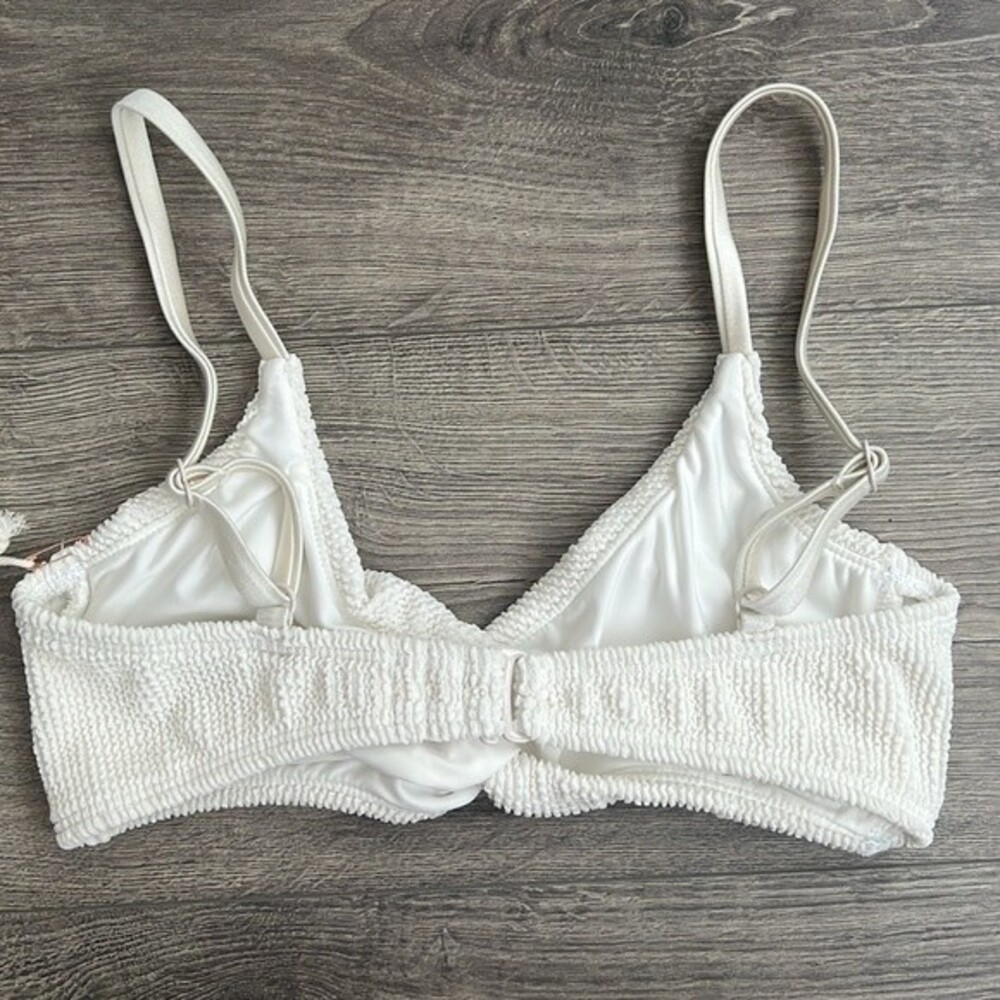GOOD AMERICAN Crinkle Always Fits Twist Bikini Top Large Ivory White Ribbed NWT - Picture 5 of 8